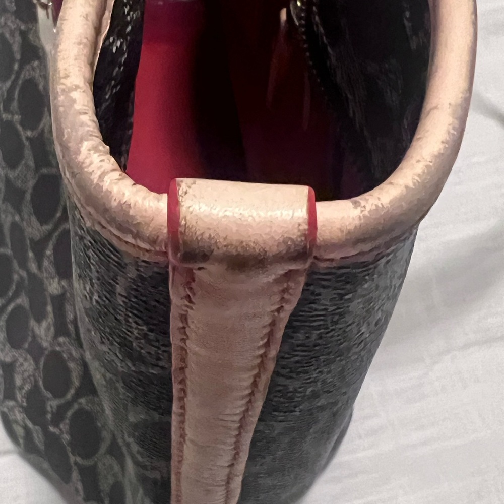 Coach Signature Tote 👜 - Picture 5 of 6